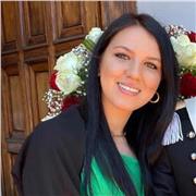 Laureata Magistrale in Interpretariato e traduzione impartisce lezioni private